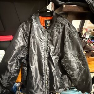 Black Bomber Jacket men’s size xl. Near new. Very nice